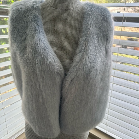 Faux fur women’s vest,size M - Picture 1 of 8
